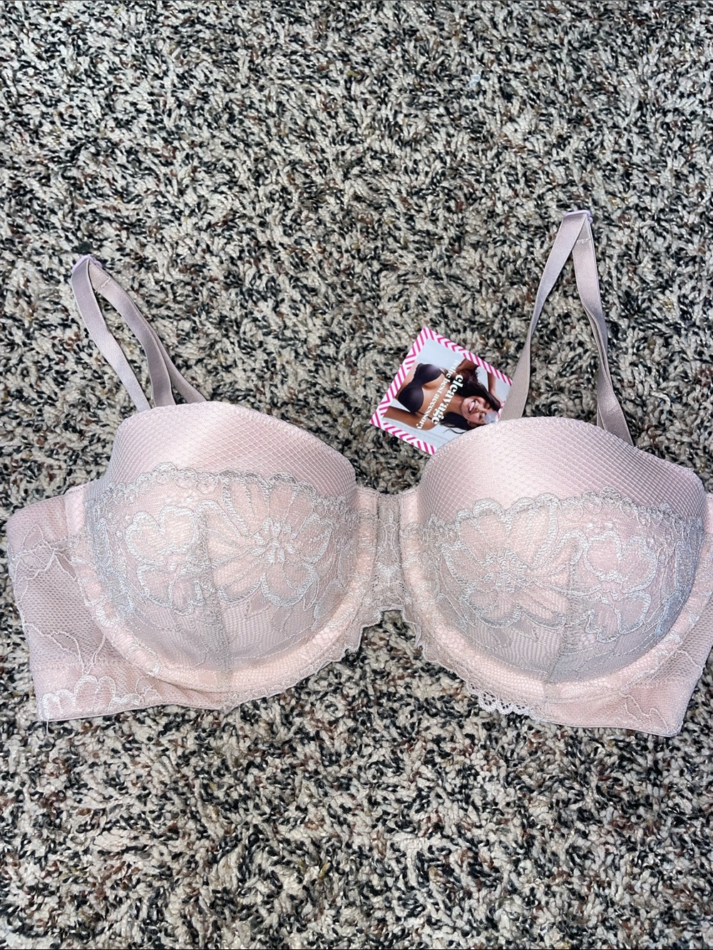 Maidenform Push Up Women’s Lace Convertible Bra - Light Blush 34C NWT